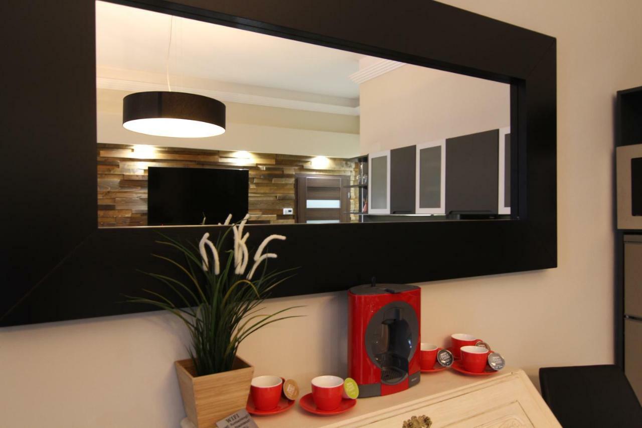 Center Of The Center, The Grand Deluxe Apartment บูดาเปสต์ ภายนอก รูปภาพ