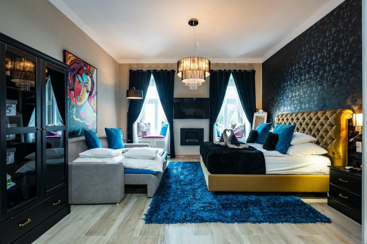 Center Of The Center, The Grand Deluxe Apartment บูดาเปสต์ ภายนอก รูปภาพ